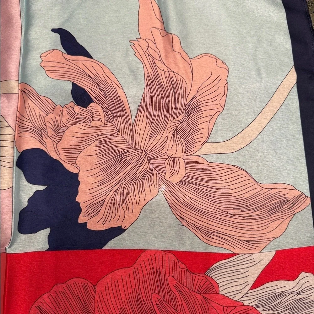 🌺Colorful Floral Print Silk Scarf in Navy, Red, Pink, Mint tones. 23” square